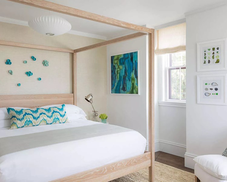 luxury boutique King deluxe bedroom